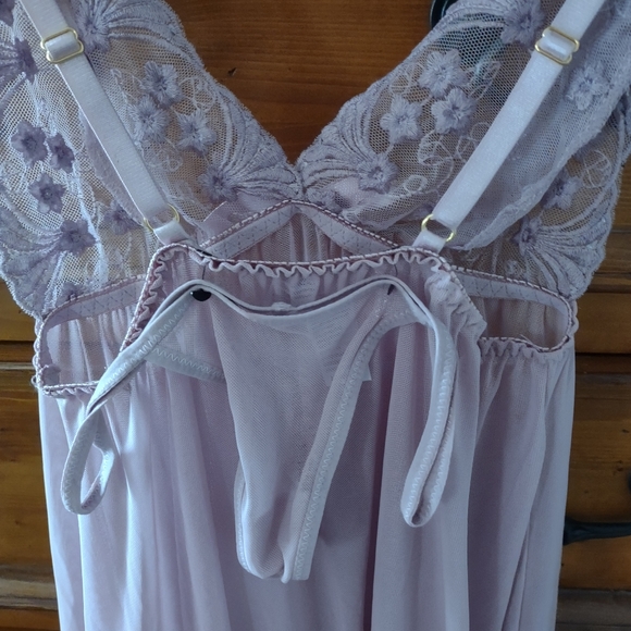 NWT fun and flirty 2 piece lilac lingerie set - Picture 5 of 9